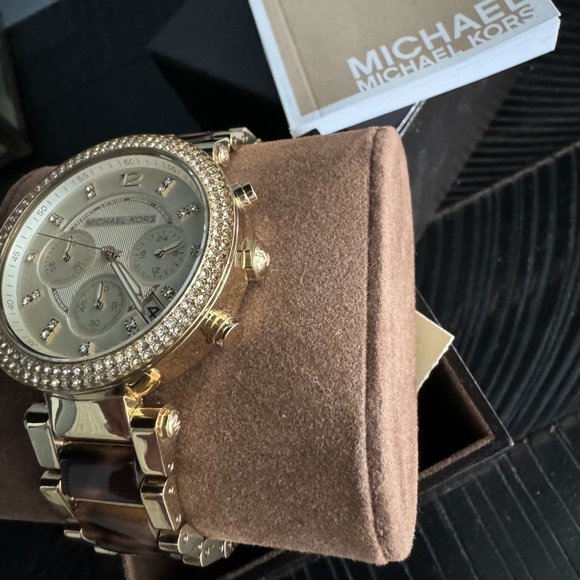 Michael Kors Parker Gold-Tone Tortoise Acetate Watch - Picture 4 of 5